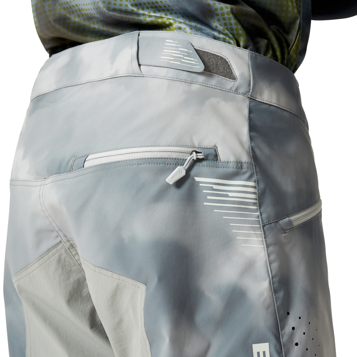 SINGLETRACK LITE SHORTS (SHORT FIT) MTB Bike Shorts