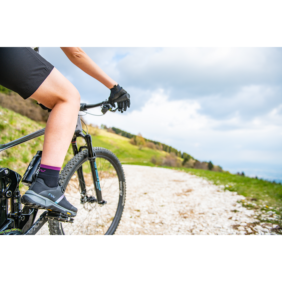 CROSSLAND PLUS WMN chaussures femme pour pédales plates